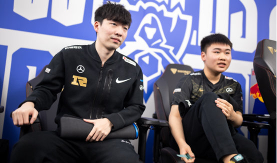 在密集的赛 在密集的赛